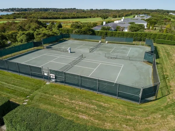 a view of a tennis court