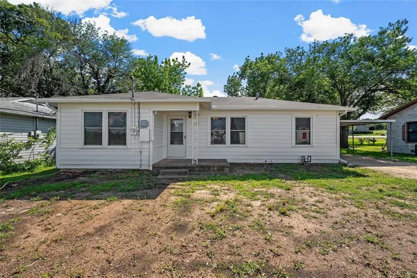 $175,000 | 307 Playdium Drive, West, TX 76691