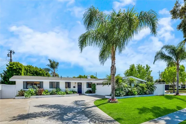 $1,874,000 | 3076 Samoa Place, Costa Mesa, CA 92626