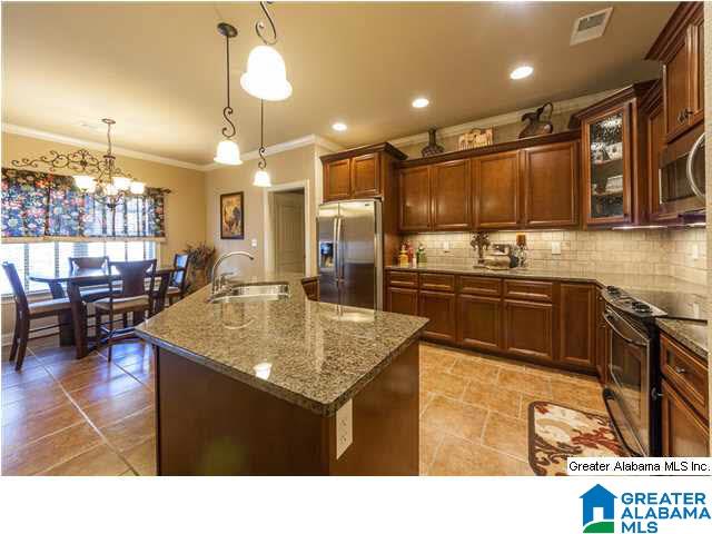 258 Strathaven Lane Pelham, AL 35124 - Photo 9 of 32