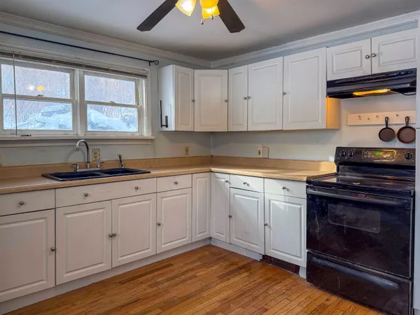 $199,000 | 95 Union Street, Springfield, VT 05156