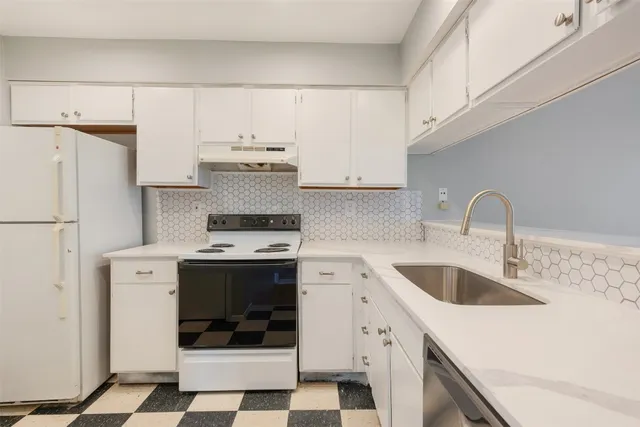 $1,370 | 5301 Indio Cove, Unit C, Austin, TX 78745