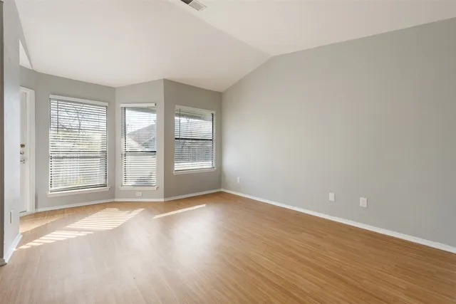 $1,370 | 5301 Indio Cove, Unit C, Austin, TX 78745