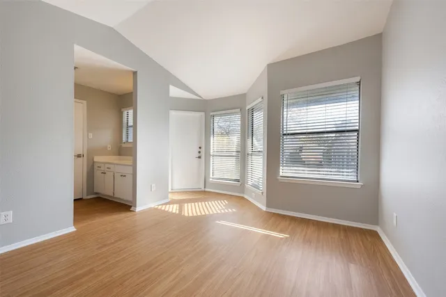 $1,370 | 5301 Indio Cove, Unit C, Austin, TX 78745