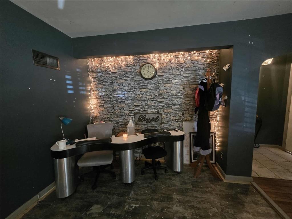 215 East Henry Street Clinton, MO 64735 - Photo 13 of 24