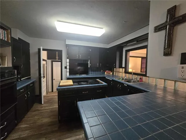 $225,000 | 215 East Henry Street, Clinton, MO 64735