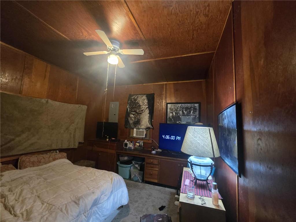 215 East Henry Street Clinton, MO 64735 - Photo 22 of 24