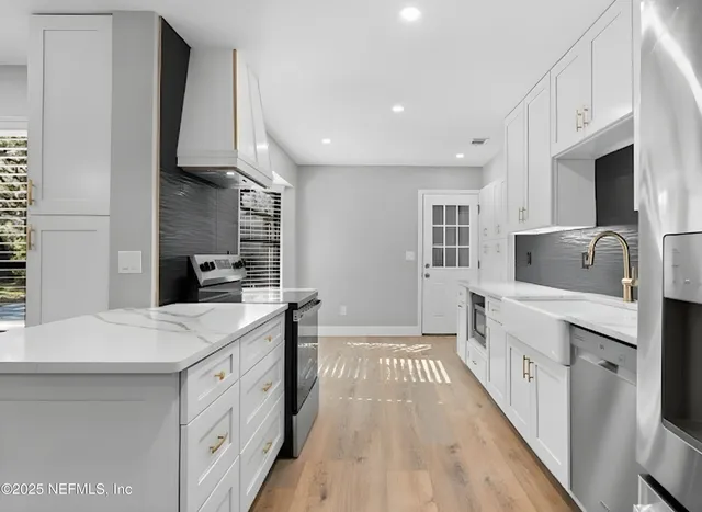 $689,900 | 337 Tarrasa Drive, Jacksonville, FL 32225