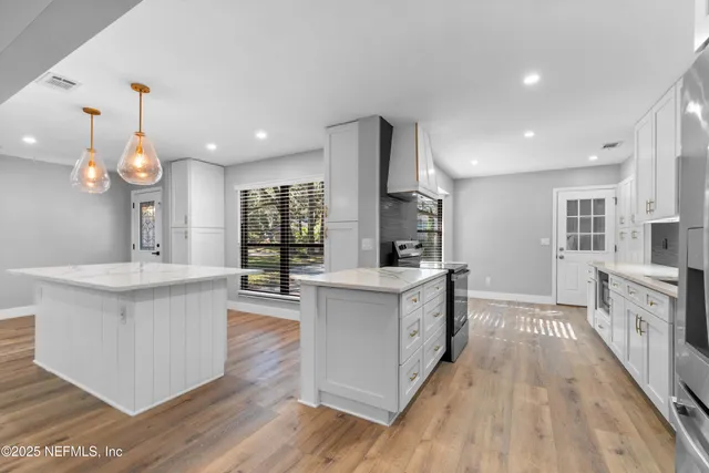 $689,900 | 337 Tarrasa Drive, Jacksonville, FL 32225