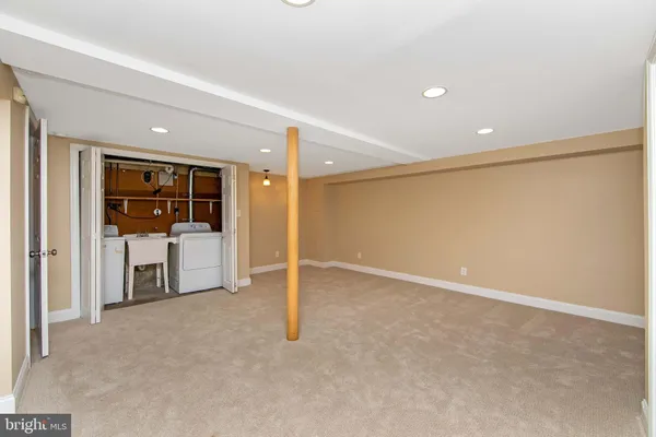 $3,300 | 204 Greenbriar Lane, Havertown, PA 19083