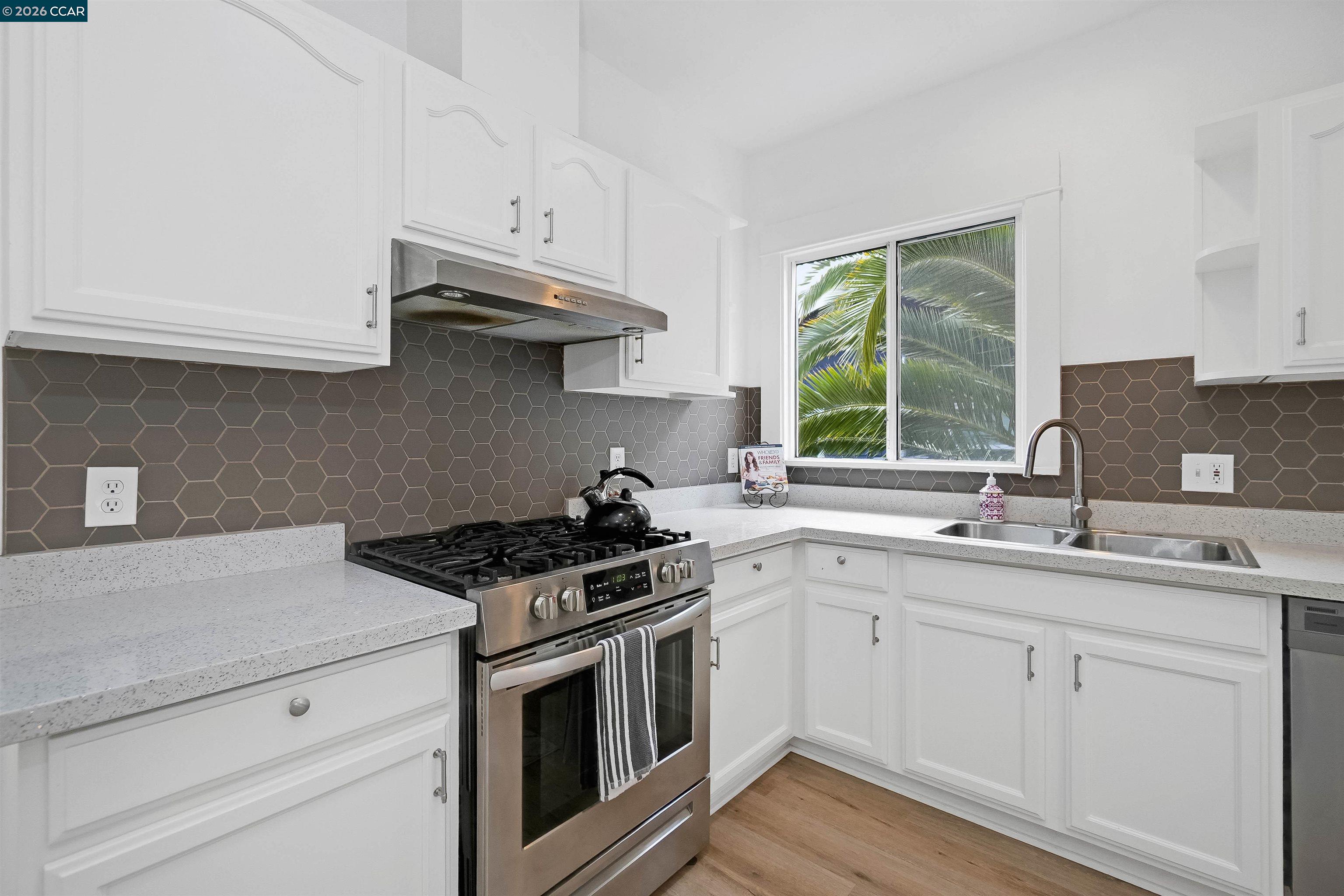 2011 Rosedale Avenue Oakland, CA 94601 - Photo 14 of 37
