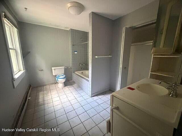 388 Fitzsimmons Road Red Hook, NY 12571 - Photo 11 of 21 Bath