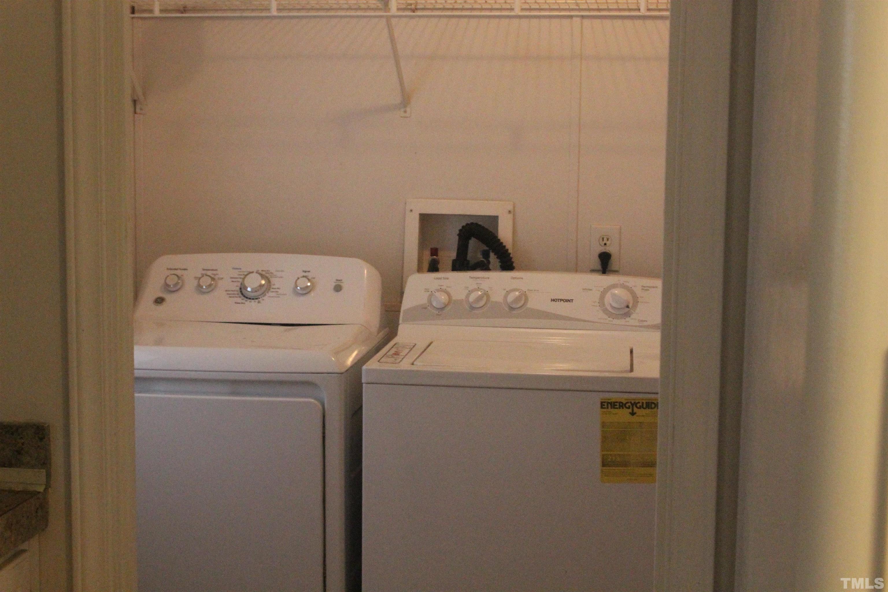 2986 Thomas Road Henderson, NC 27537 - Photo 14 of 21 a utility room with dryer and washer
