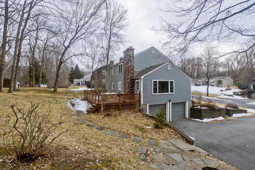 233 Franklin Road Longmeadow, MA 01106 - Photo 5 of 37