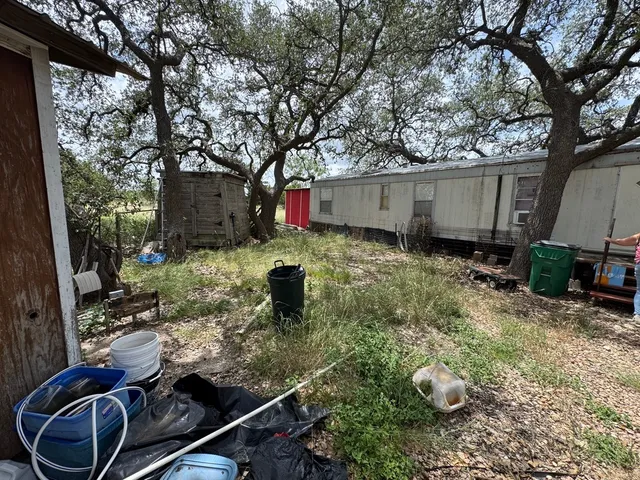 $299,900 | 11009 North US Highway 183, Briggs, TX 78608