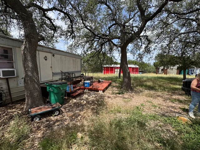 $299,900 | 11009 North US Highway 183, Briggs, TX 78608
