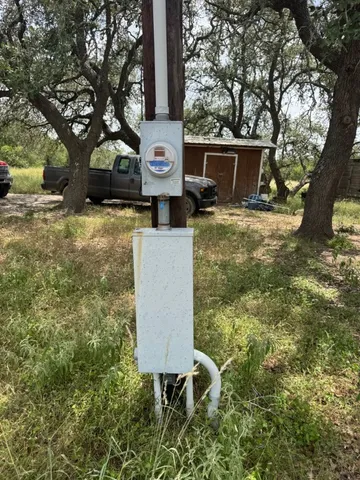 $299,900 | 11009 North US Highway 183, Briggs, TX 78608