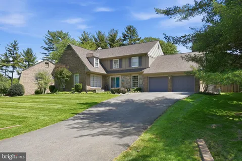 $1,599,500 | 7556 Pepperell Drive, Bethesda, MD 20817