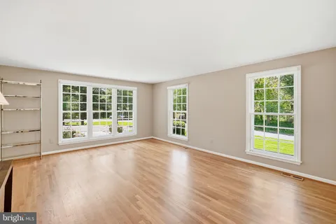 $1,599,500 | 7556 Pepperell Drive, Bethesda, MD 20817