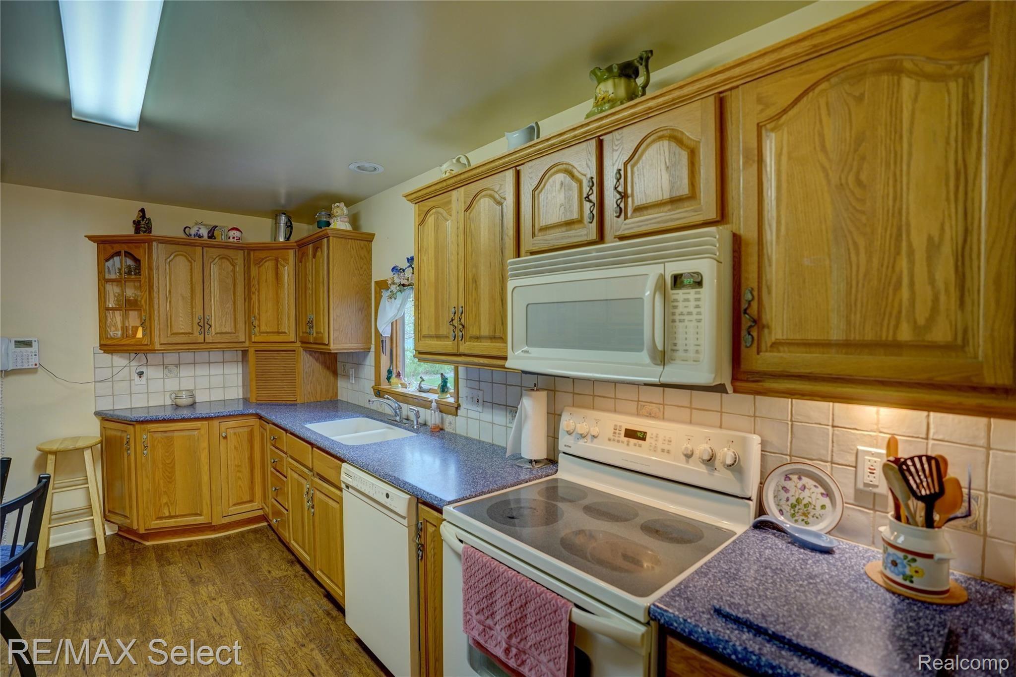 2120 Elms Road Swartz Creek, MI 48473 - Photo 25 of 49 2120 S Elms Rd 22.jpg
