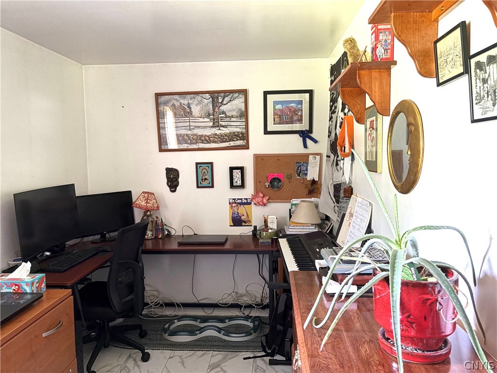 1304 South Hammond Road Hammond, NY 13646 - Photo 19 of 29 office