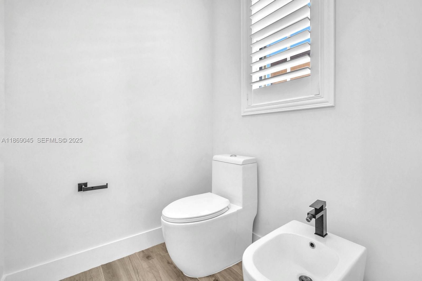 15244 Southwest 29th Terrace Miami, FL 33185 - Photo 35 of 74