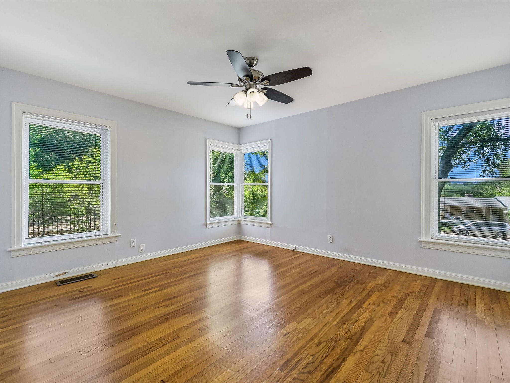 2323 Hartford Road Austin, TX 78703 - Photo 11 of 18