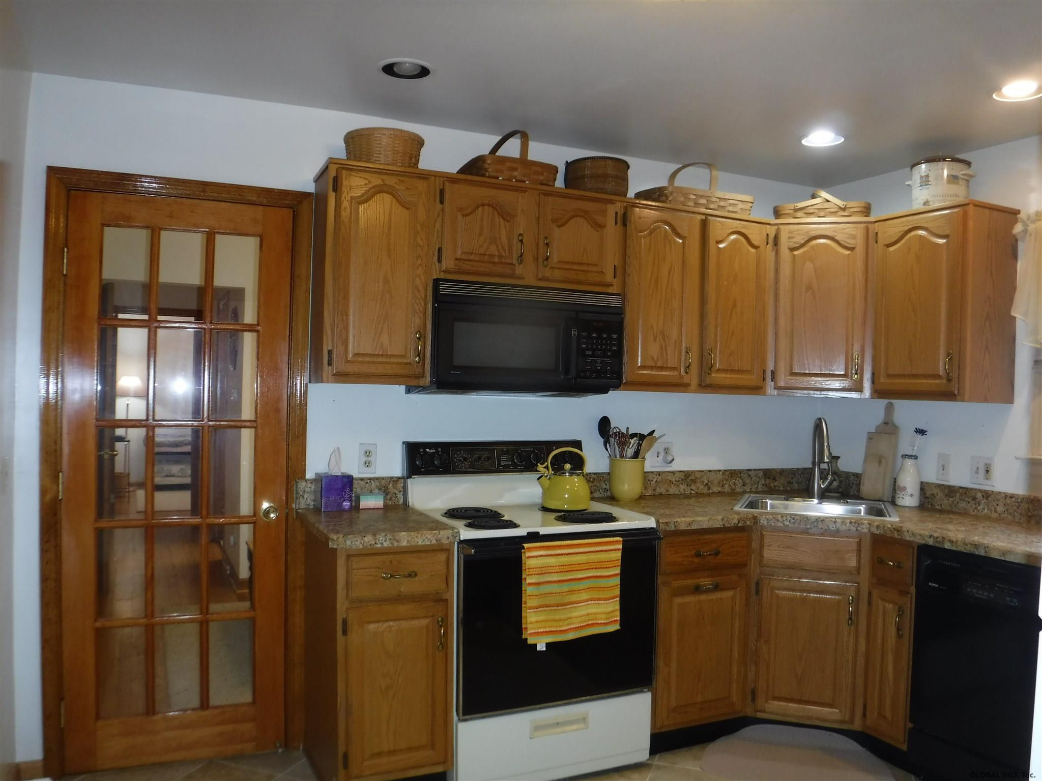 560 Watervliet Shaker Road Colonie, NY 12110 - Photo 13 of 28 Photo 16