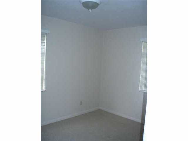 54 North Ashburton Road Columbus, OH 43213 - Photo 8 of 9