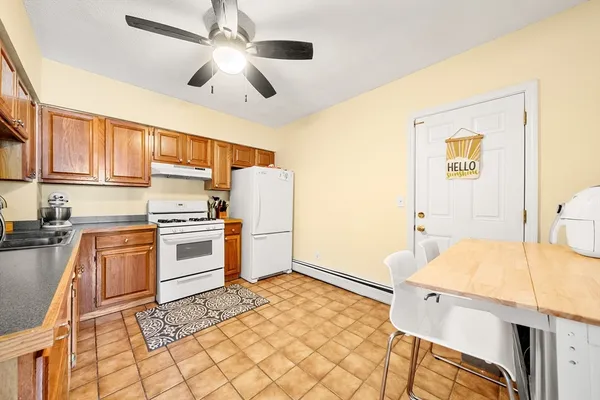 $199,900 | 464 Bank Street, Unit 10, Fall River, MA 02720