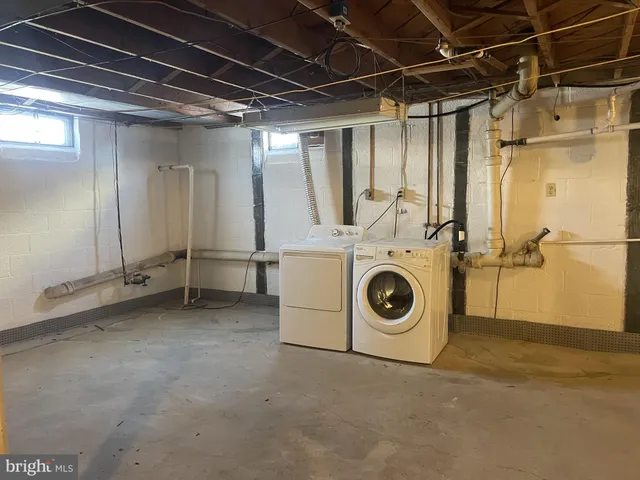 $1,700 | 5017 Mauretania Avenue, Harrisburg, PA 17109