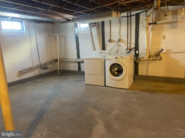 $1,700 | 5017 Mauretania Avenue, Harrisburg, PA 17109