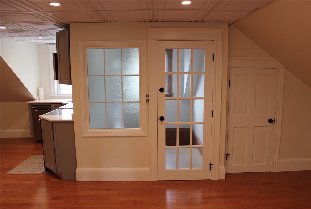 841 Smith Street Providence, RI 02908 - Photo 15 of 38