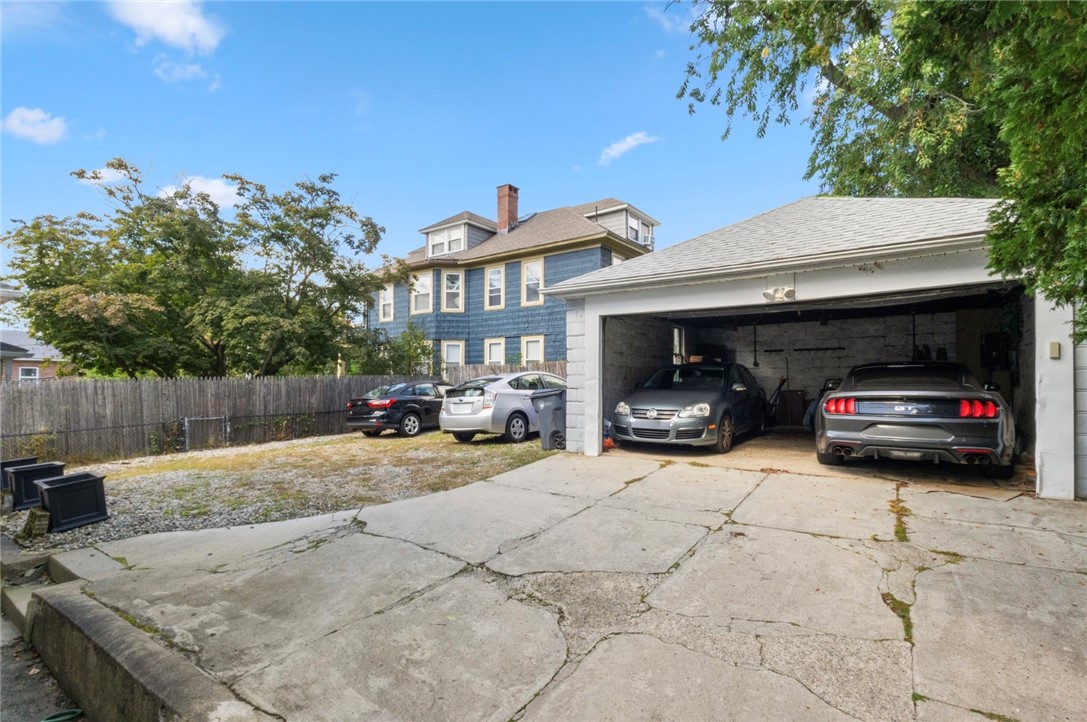 841 Smith Street Providence, RI 02908 - Photo 33 of 38