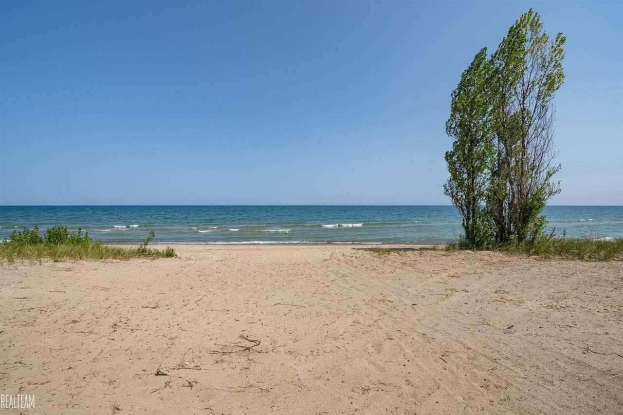 1810 North Lakeshore Road Port Sanilac, MI 48469 - Photo 37 of 52