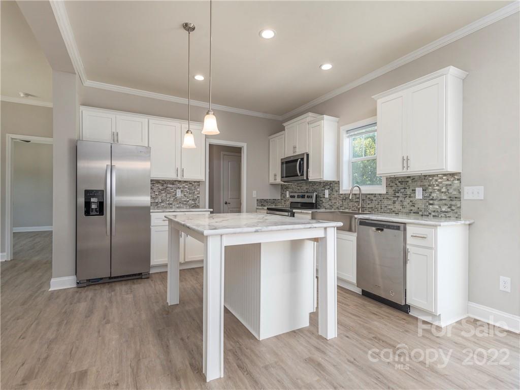 156 Wilson Farm Road Weaverville, NC 28787 - Photo 8 of 20 Gallery Image 8