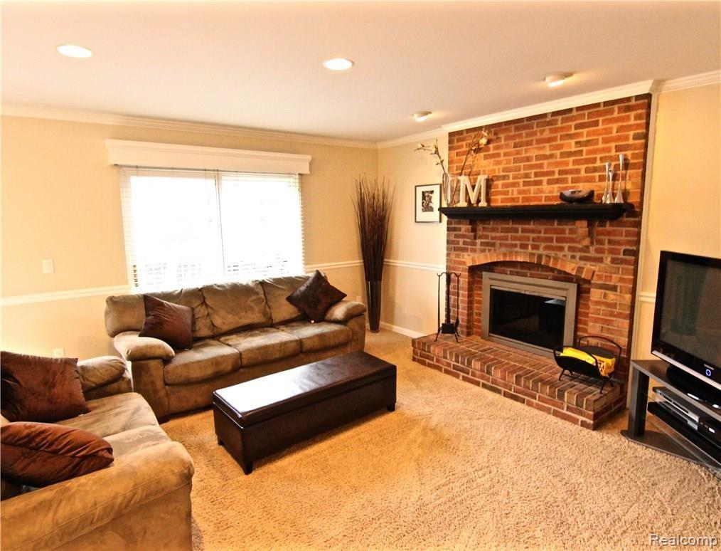 613 Bolinger Street Rochester, MI 48307 - Photo 41 of 49 IMG_4090.jpg
