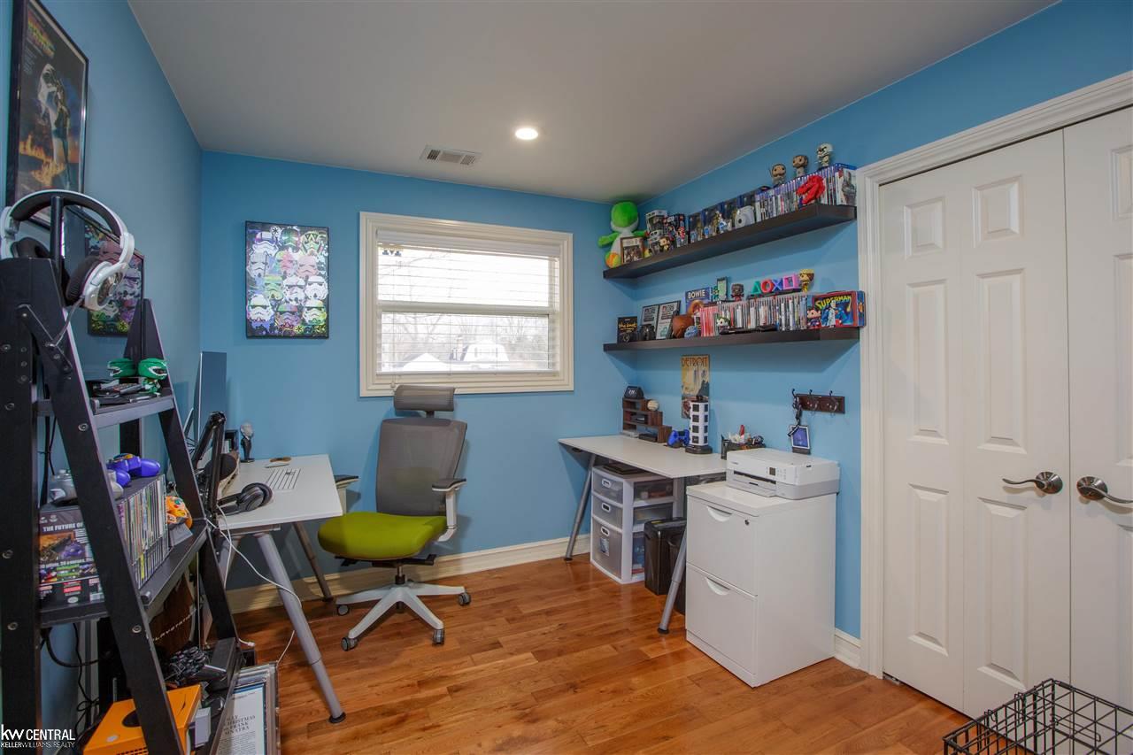 3120 Longview Avenue Rochester Hills, MI 48307 - Photo 17 of 35