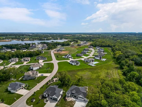$895,000 | 1 South Buffalo Rdg Court, Lake Winnebago, MO 64034
