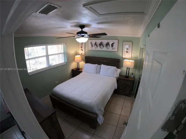 $1,675 | 6101 Rodman Street, Unit 2, Hollywood, FL 33023