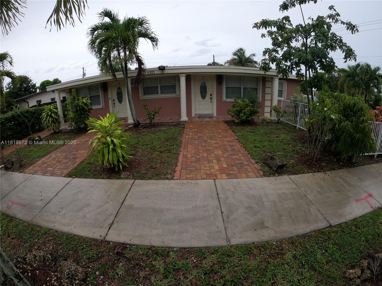 6101 Rodman Street, Unit 2 Hollywood, FL 33023 - Photo 10 of 12