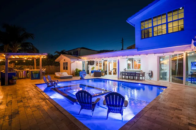 $2,795,000 | 5798 Northeast 7th Avenue, Boca Raton, FL 33487