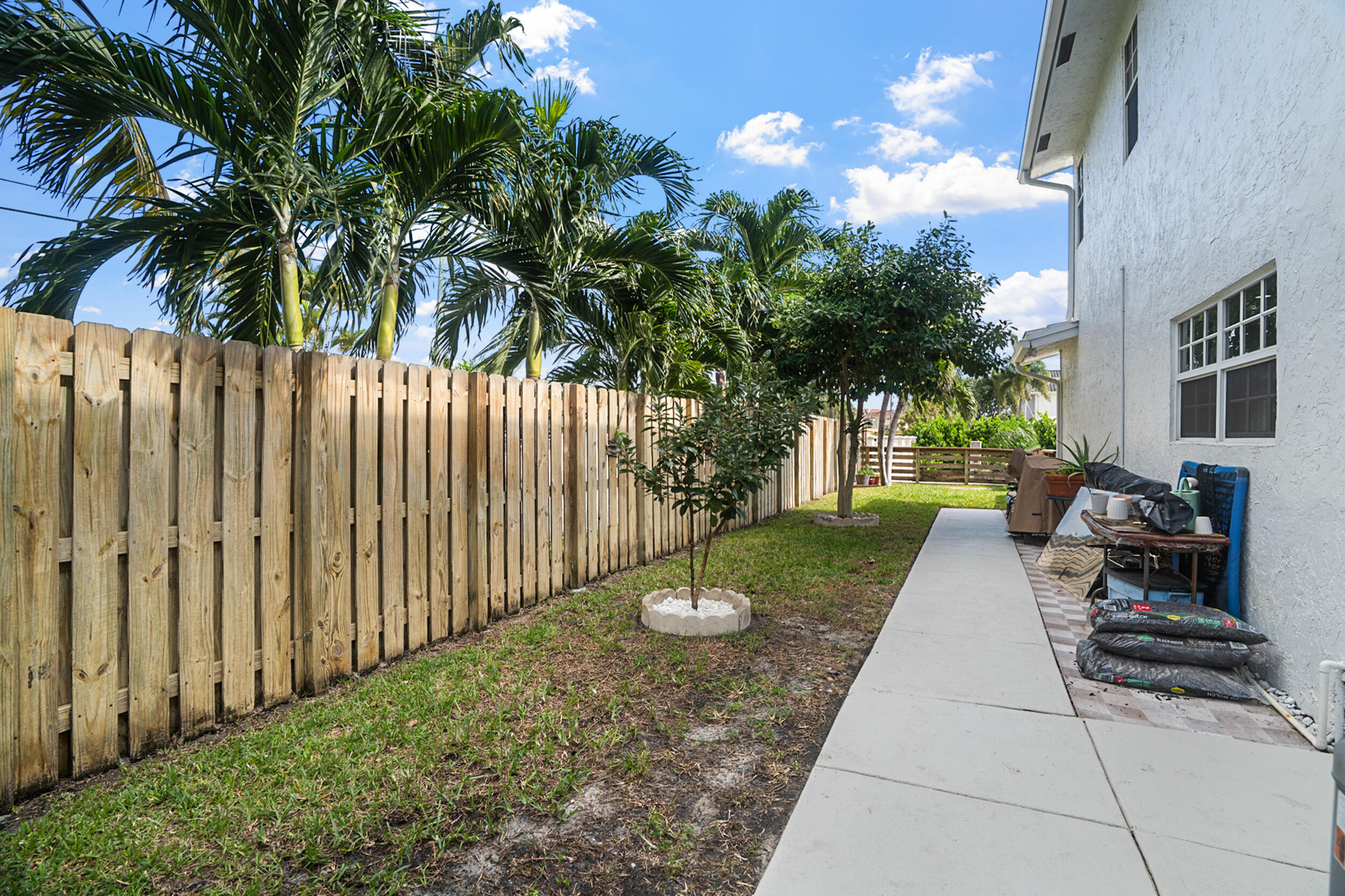 5798 Northeast 7th Avenue Boca Raton, FL 33487 - Photo 25 of 41 39