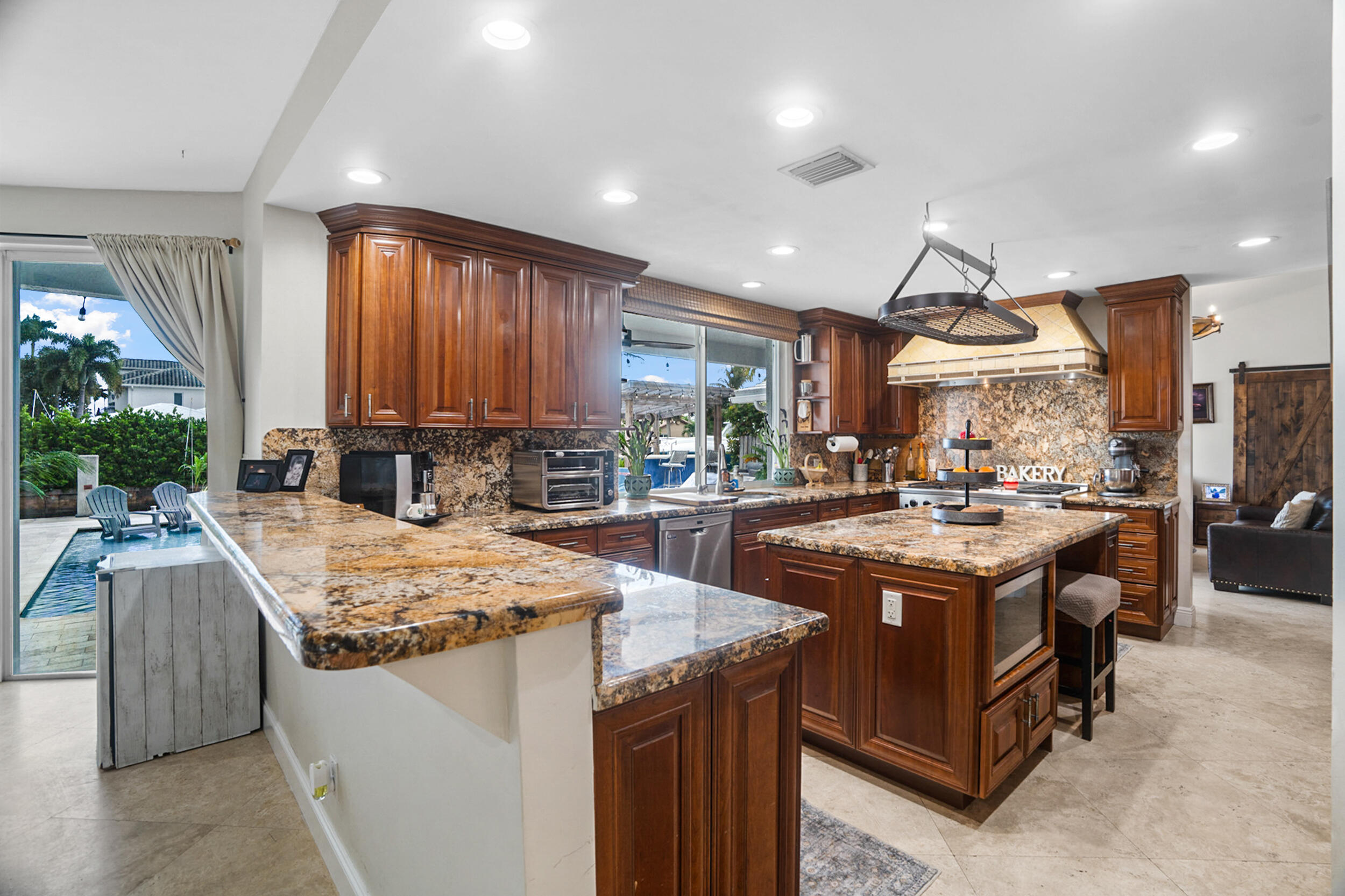 5798 Northeast 7th Avenue Boca Raton, FL 33487 - Photo 10 of 41 15