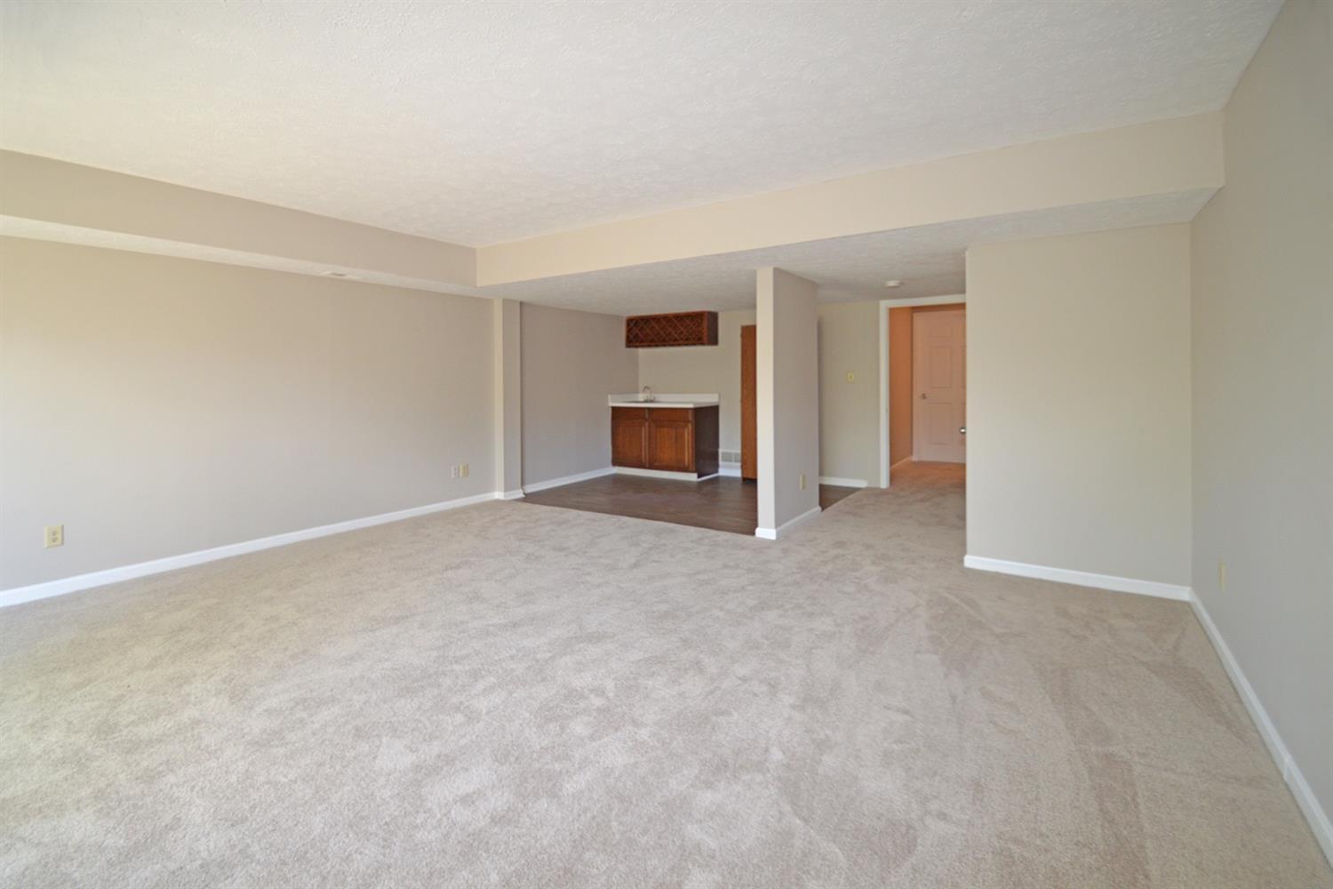 10555 Montgomery Road, Unit 62 Montgomery, OH 45242 - Photo 13 of 14