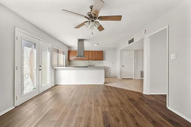 $1,995 | 944 Longhorn Drive, Plano, TX 75023