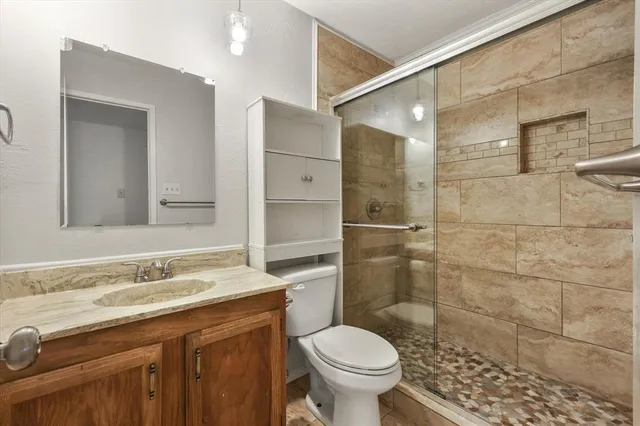 $1,995 | 944 Longhorn Drive, Plano, TX 75023