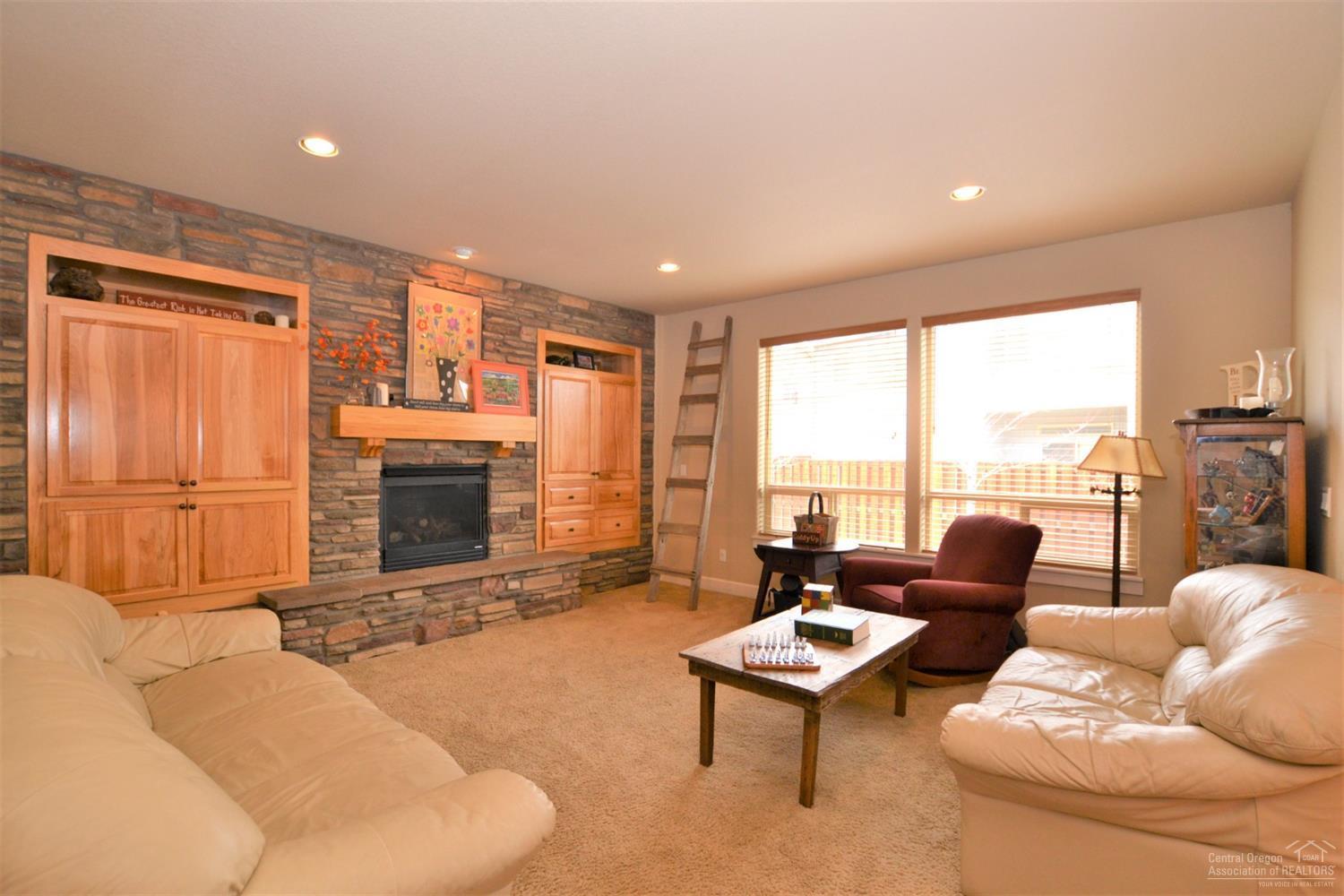 779 Northwest 28th Loop Redmond, OR 97756 - Photo 11 of 25 Additional Photo