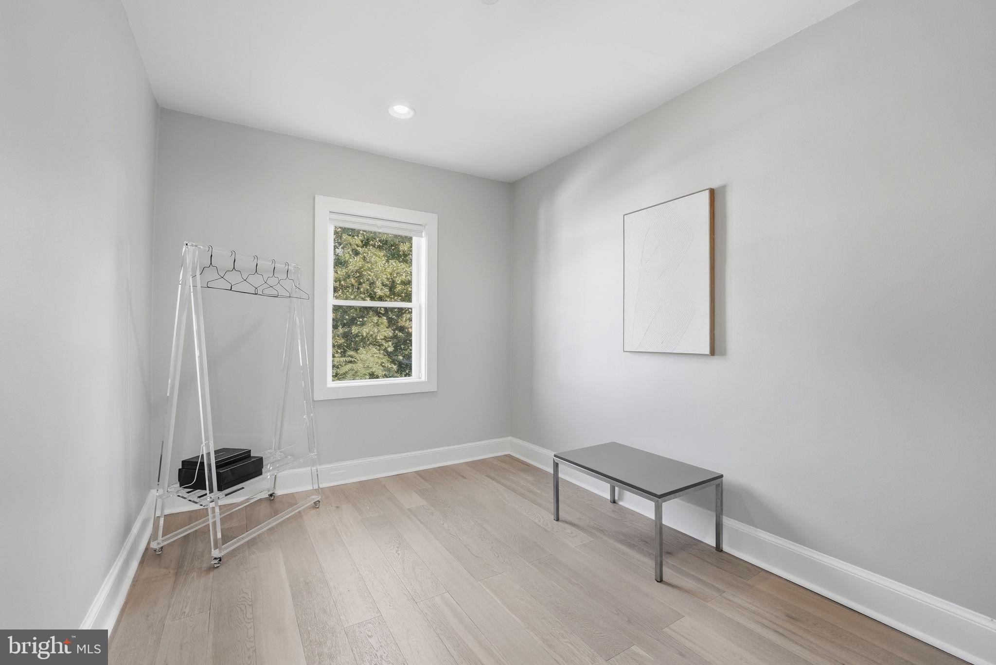 1725 34th Street Northwest Washington, DC 20007 - Photo 23 of 37