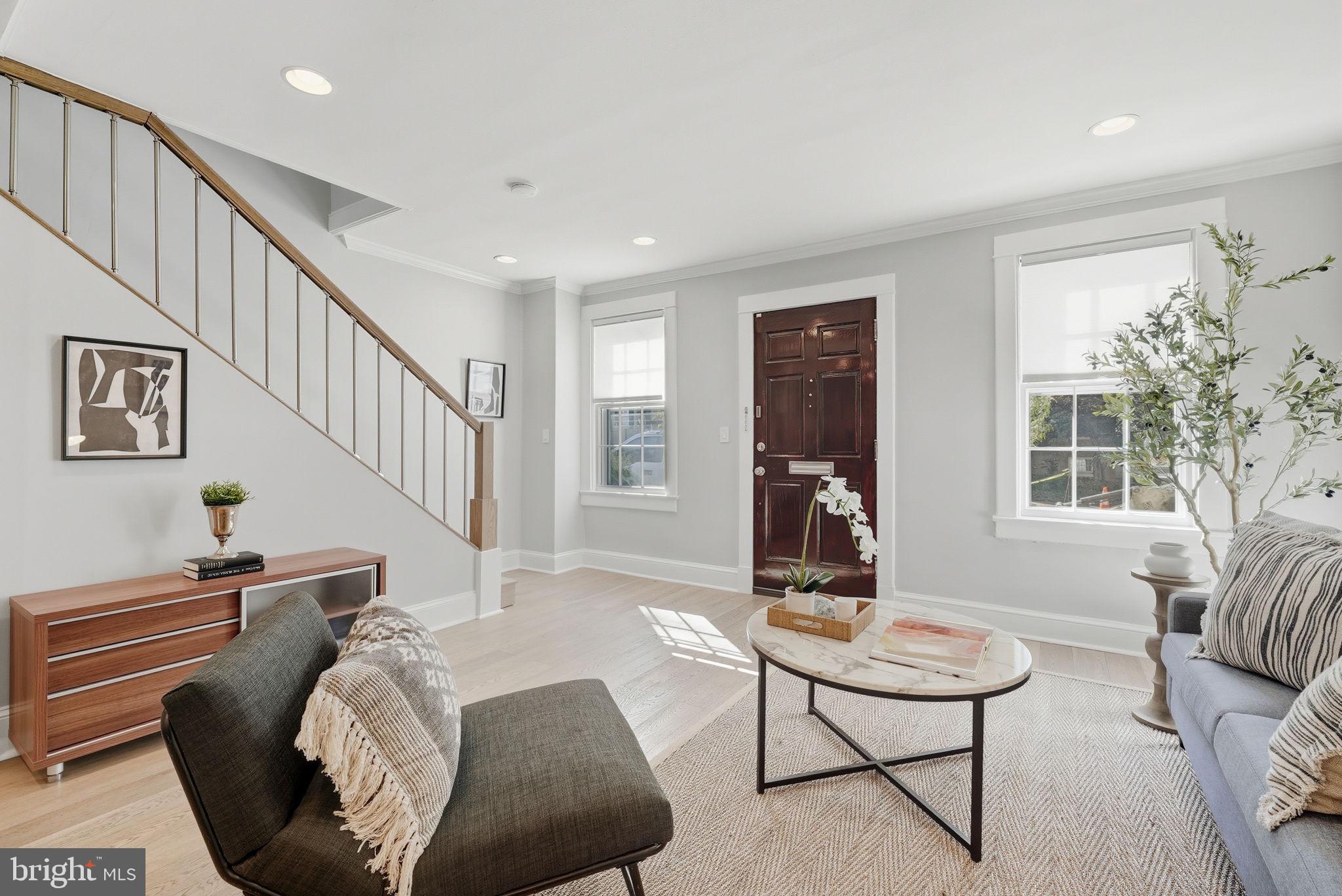 1725 34th Street Northwest Washington, DC 20007 - Photo 5 of 37